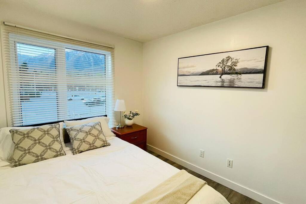 Ferienwohnung Unit #204 Cozy Mountain View 2Br In Canmore Downtown Exterior foto